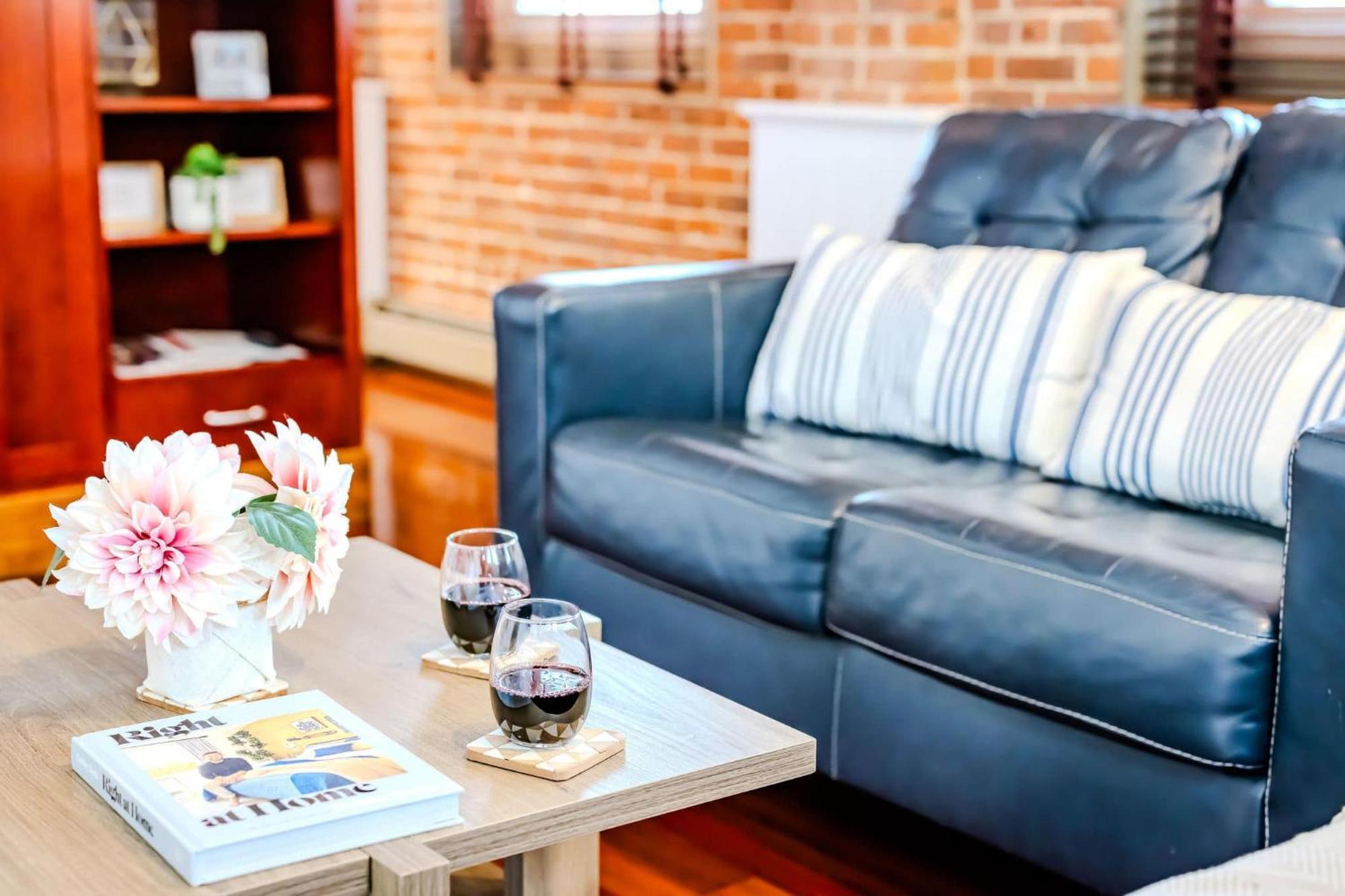 Jennifer'S Riverfront Foundry Apartment Downtown プロビデンス エクステリア 写真