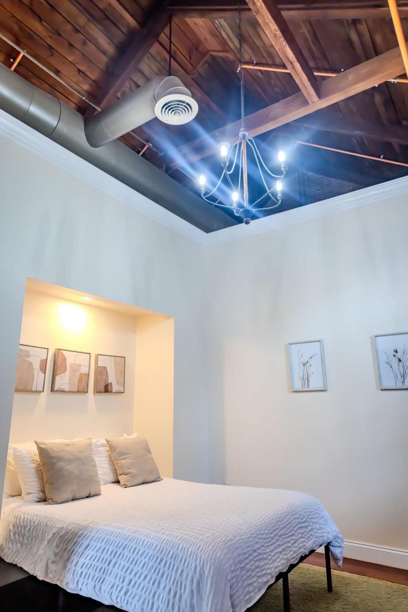 Jennifer'S Riverfront Foundry Apartment Downtown プロビデンス エクステリア 写真