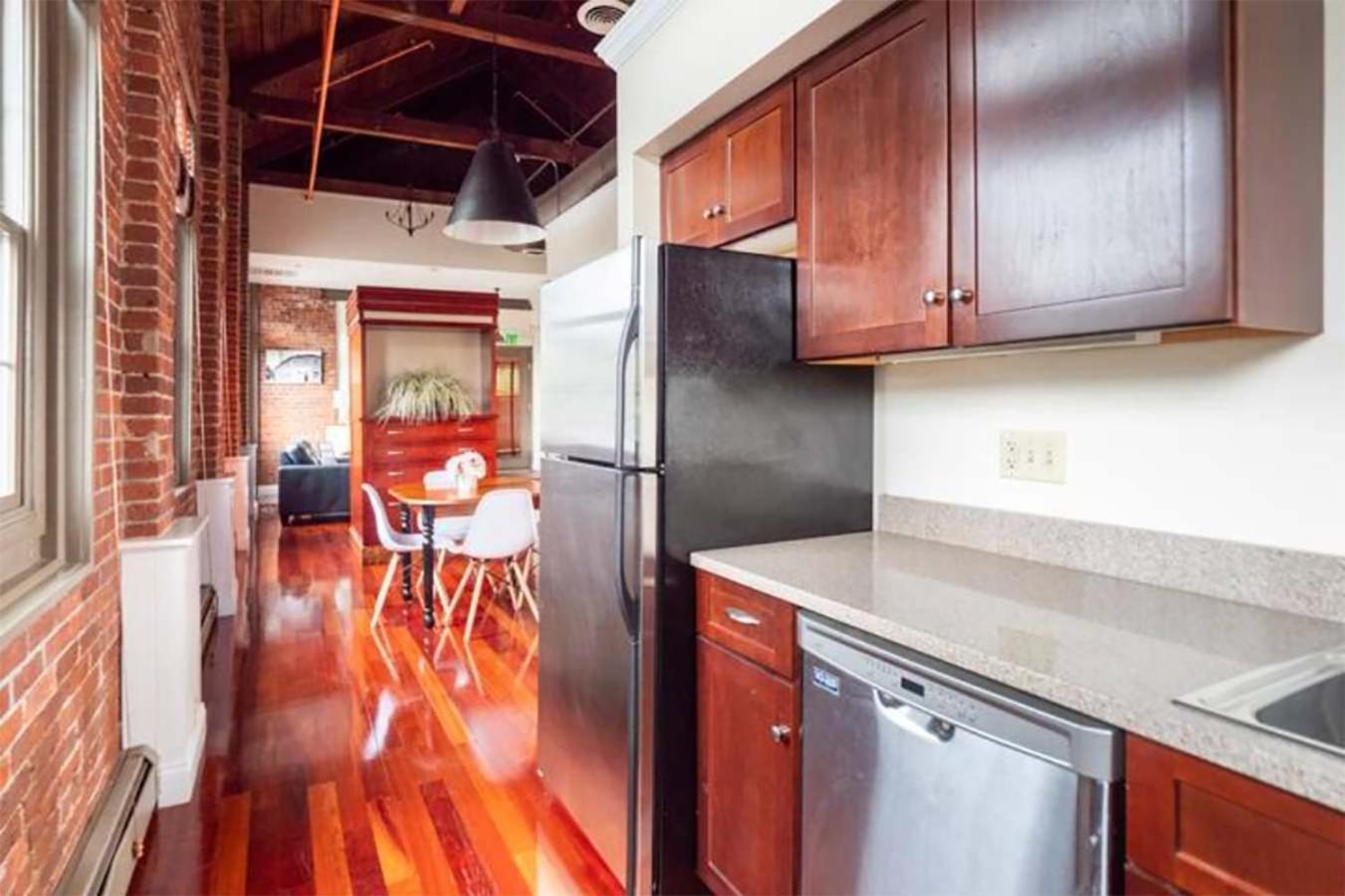 Jennifer'S Riverfront Foundry Apartment Downtown プロビデンス エクステリア 写真